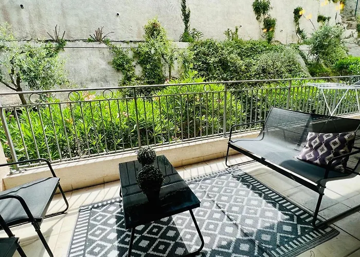 La Villa Ondine - Spacieux Appartement Sur Les Collines Nicoises - Piscine - 2 Parkings - Clim - Wifi